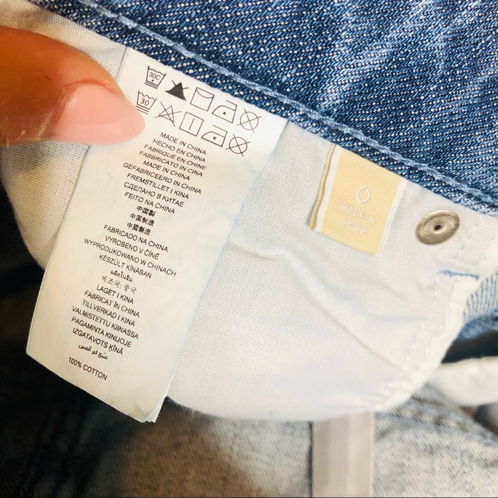 MICHAEL KORS High Rise Cropped Graphic Jeans - Picture 4 of 6